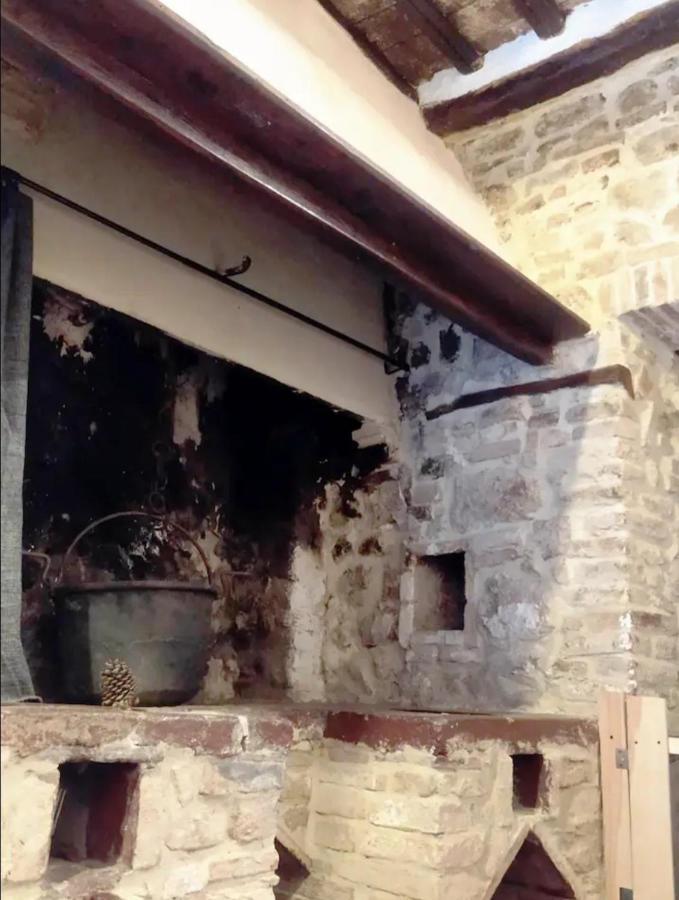 Appartamento Casa Contadina in borgo medievale, Tuscany Monteguidi Esterno foto